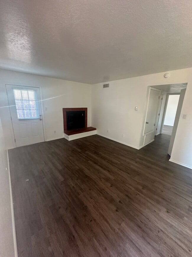 Photo - 1237-B Menaul Blvd NW Unit MENAUL