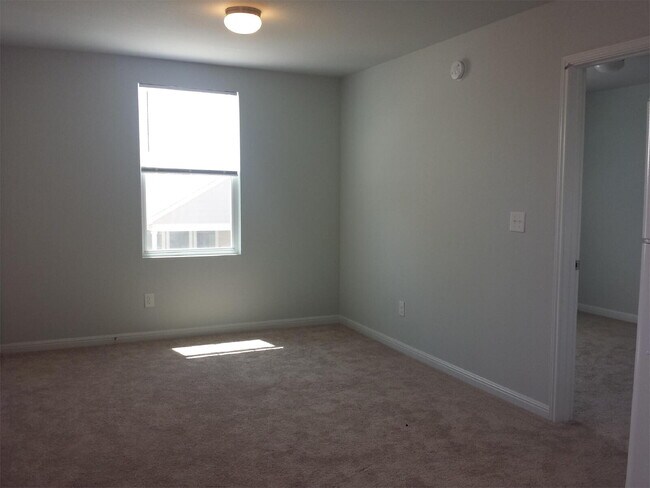 Photo - 340 Perry St