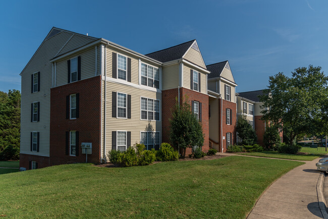 Townsend Square - Townsend Square Apartments