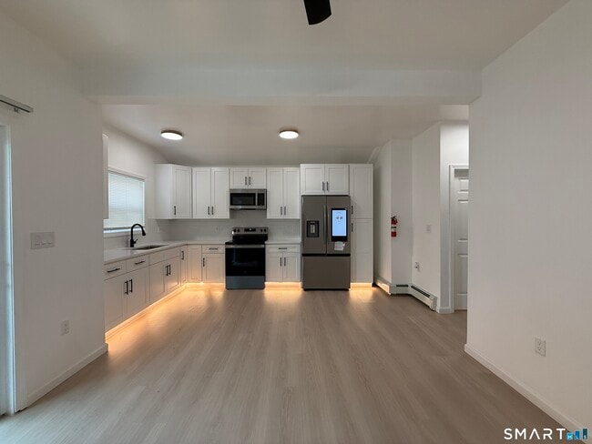 Photo - 8-12 Sterling St