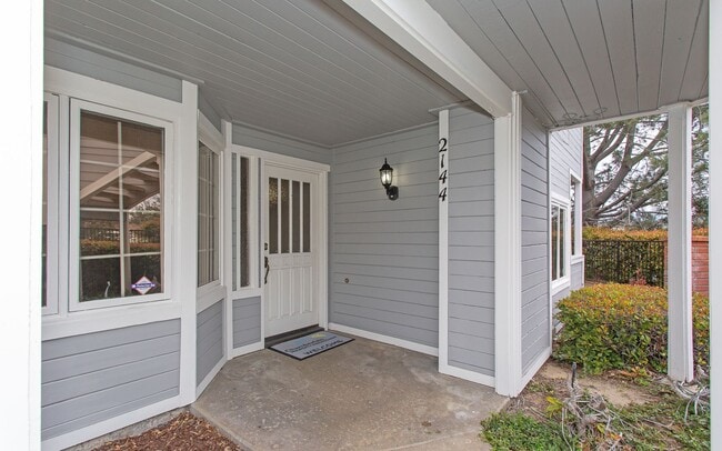 Photo - Adorable 2 Bedroom, 2 Bath Coastal South-O...