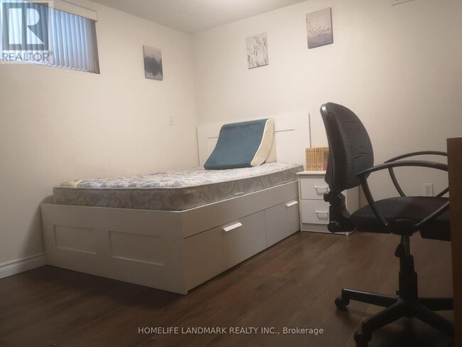 Photo - 22 Glendinning Ave