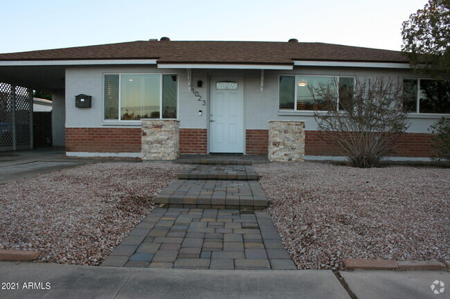 Building Photo - 1023 E Alice Ave Rental