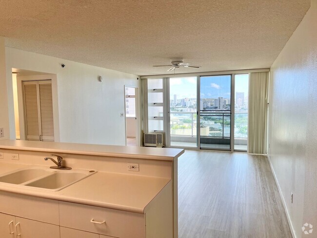 Building Photo - 1450 Young St Unit 1802 Rental