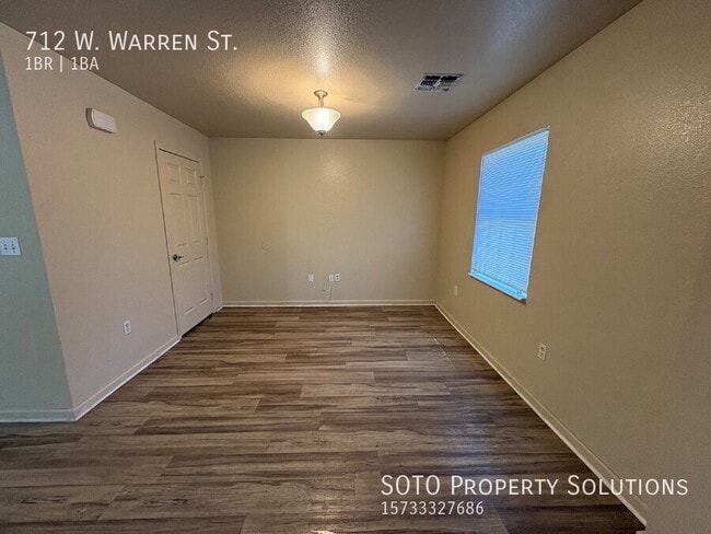 Photo - 712 Warren St