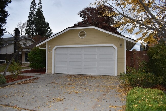 Photo - 872 San Pablo Ave