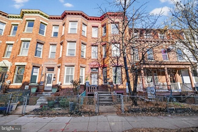 1351 Monroe St NW