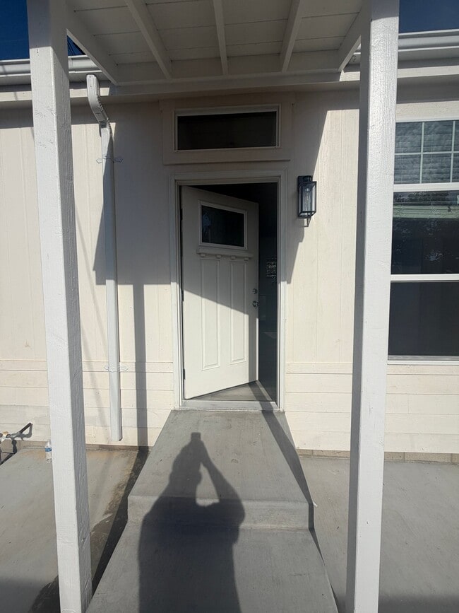 Photo - 1145 S Shelton St