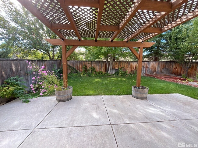 Photo - 2551 Roman Dr