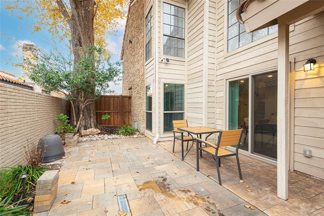 Building Photo - 843 Dublin Dr Unit 1