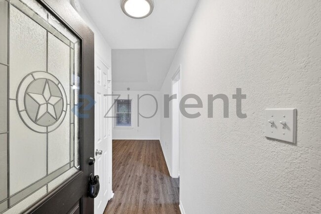 Photo - Unit