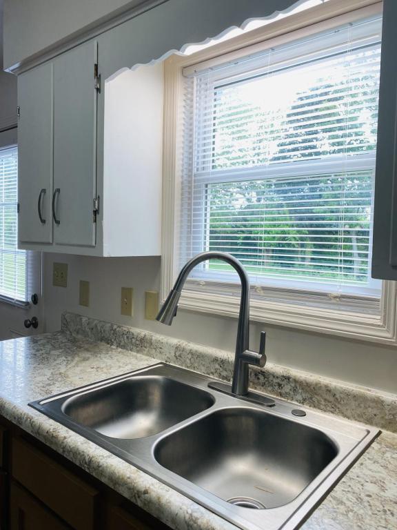 Photo - 978 Villa Dr