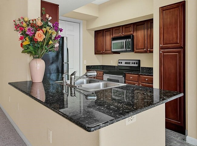 Photo - 7575 Kirby Dr Unit 2315