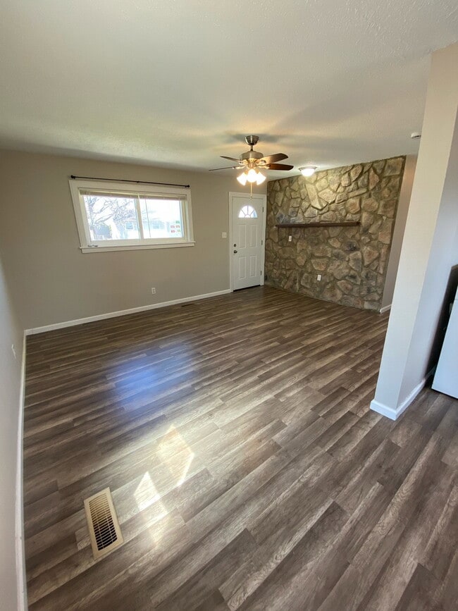 Photo - 7 Briarcliff Dr