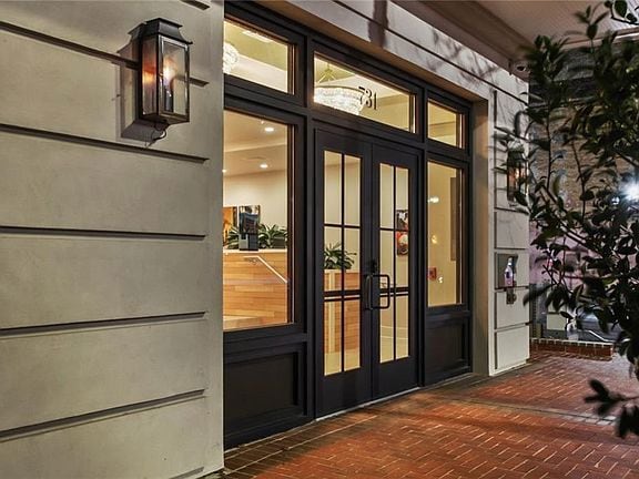 Photo - 731 St Charles Ave