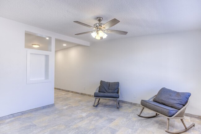 Photo - 415 E Jacinto St Unidad 417