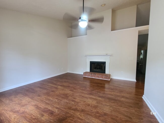 Photo - 2733 Airwood Dr