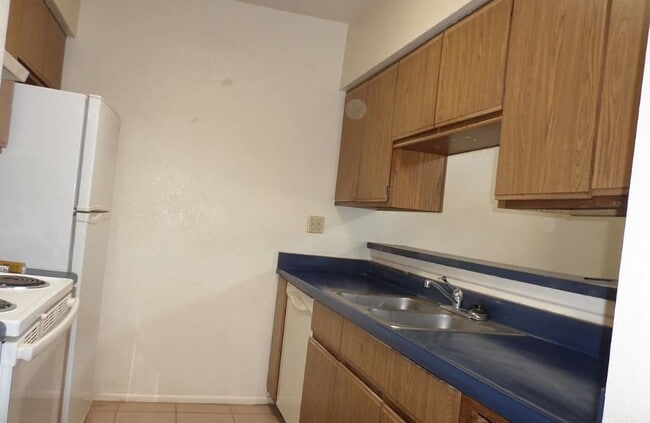 Photo - 3445 N Fremont Ave Unit 1