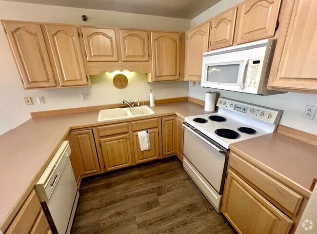 Building Photo - 1701 Prospect Ave Rental