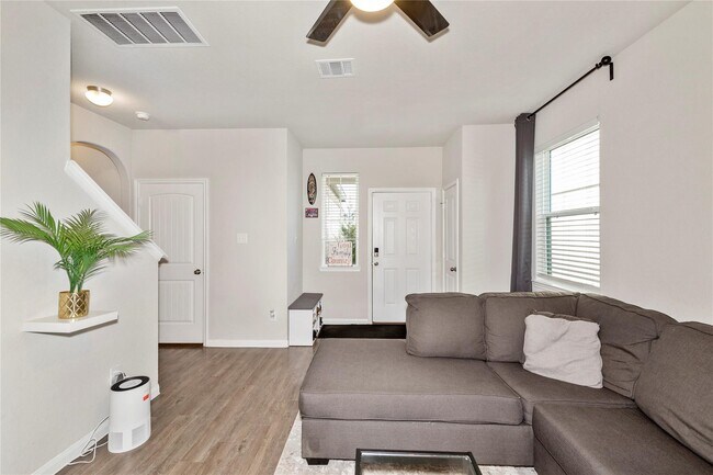 Photo - 3544 Wooded Ln
