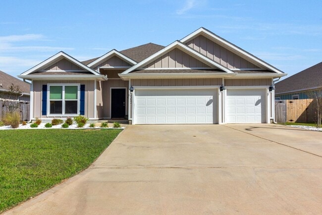 Photo - 4 BEDROOMS IN GULF BREEZE!!