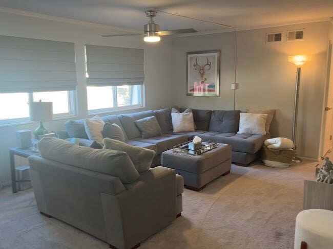 Building Photo - 6825 E Arizona Ave