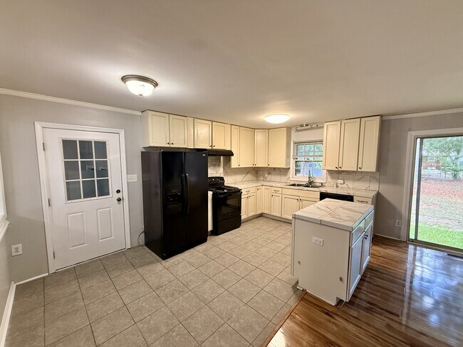 209 Allendale Dr