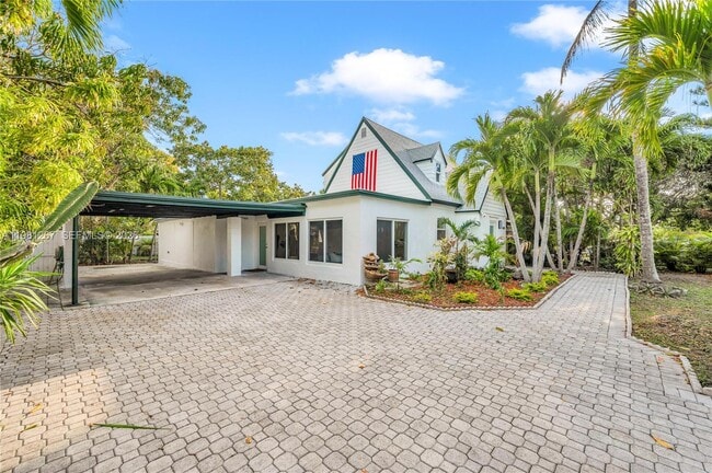 Photo - 1960 NE 182nd St