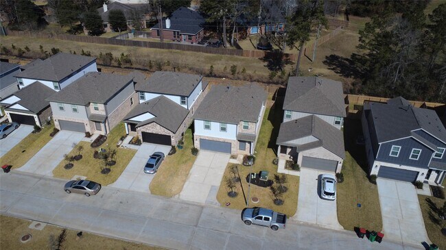 Photo - 8530 Blueberry Ash St