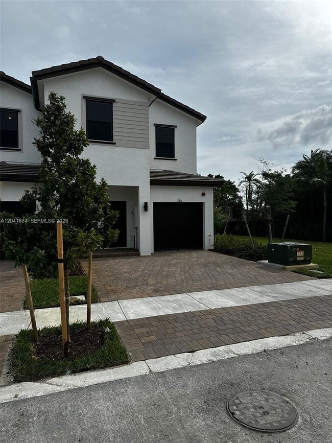 Building Photo - 285 SW 159th Ln