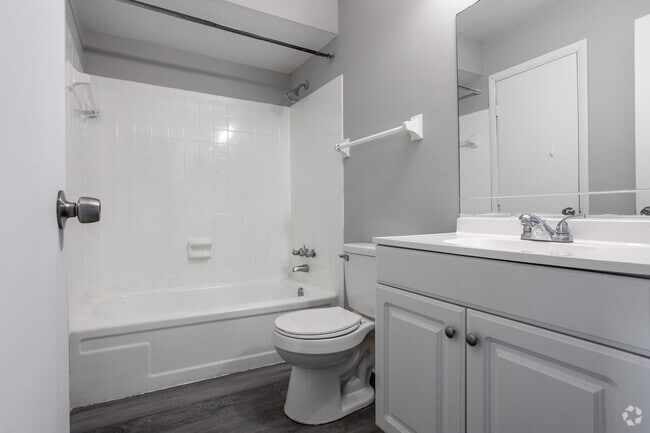 2BR, 1.5BA - 978 SF Townhome