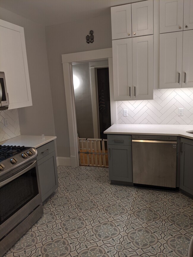 Photo - 3829 Pillsbury Ave S Unit #1