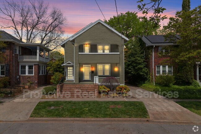 Building Photo - 930 Gates Ave Unit 1 Rental