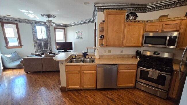 Photo - 906 S 5th St