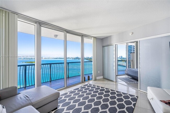 Building Photo - 1750 N Bayshore Dr Unit 2301 Rental