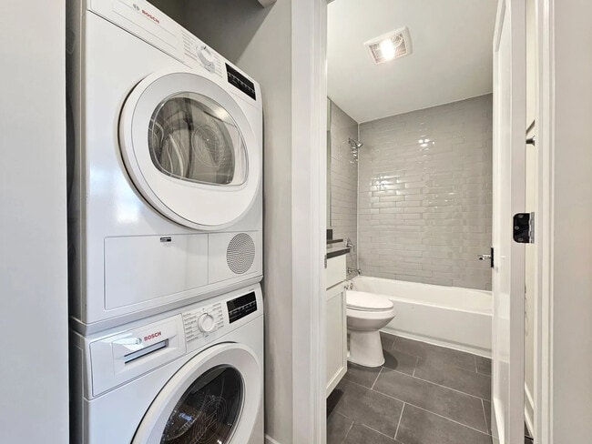 Photo - 540 W Aldine Ave