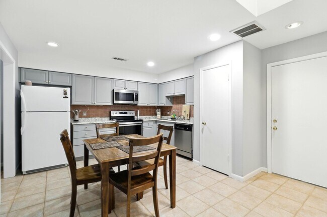 Photo - 1532 Prairie Grove Dr