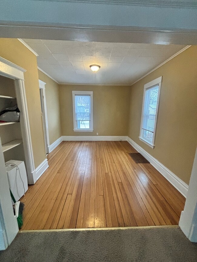 Photo - 1810 Hutchins Ave