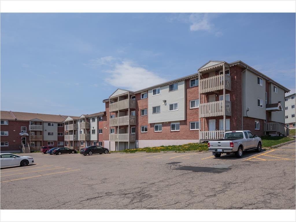 Photo - 95 Highfield Park Dr