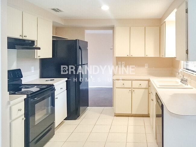 Photo - 2836 Cinnamon Bear Trail