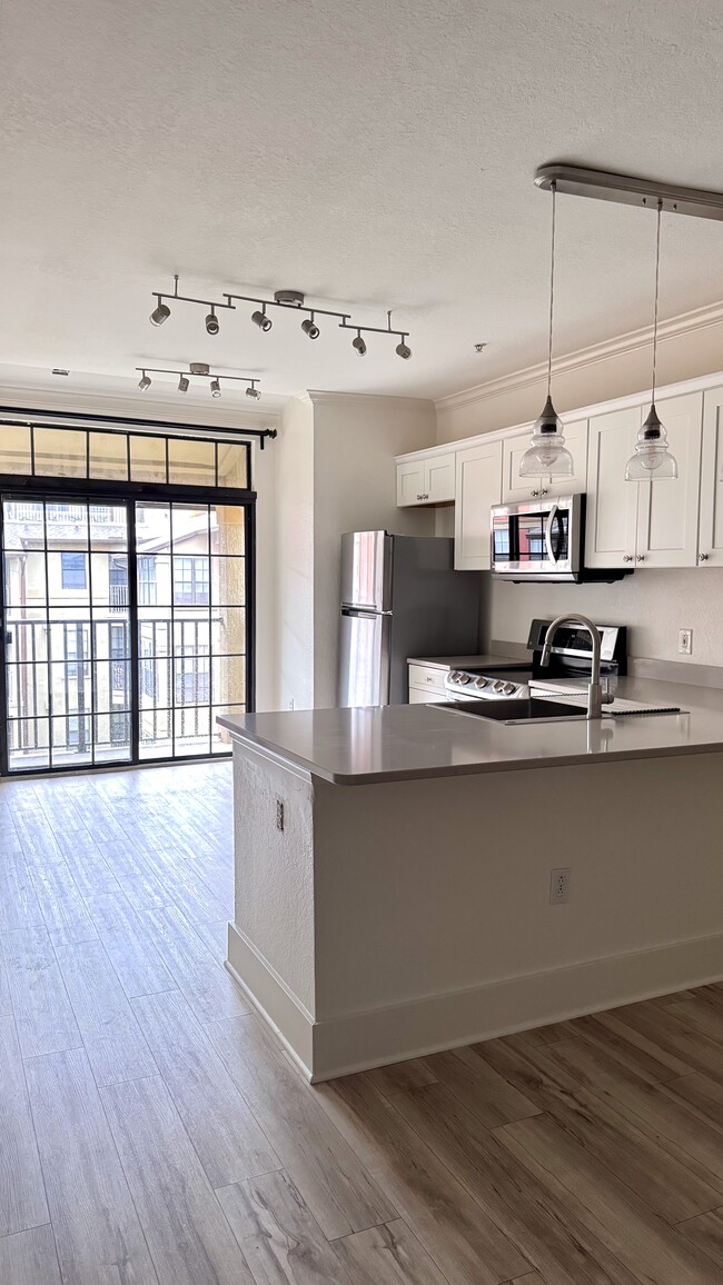 Photo - 911 N Orange Ave Unit Uptown Place