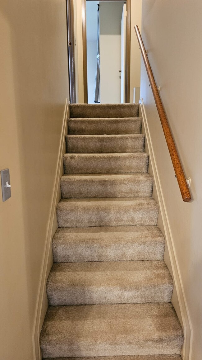 Photo - 831 W Briarcliff Dr
