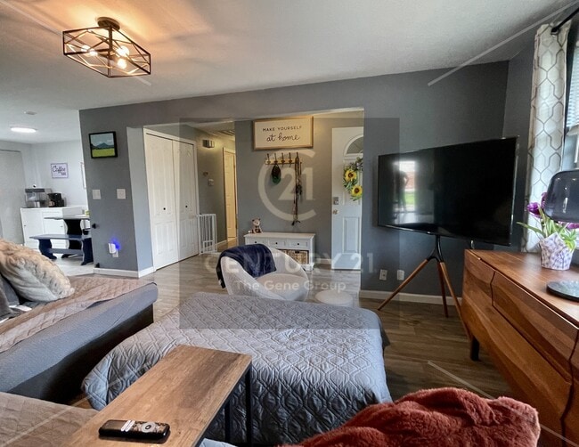 Photo - 5051 Bluffview Dr