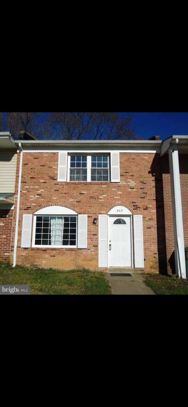 Photo - 905 Bellows Ave