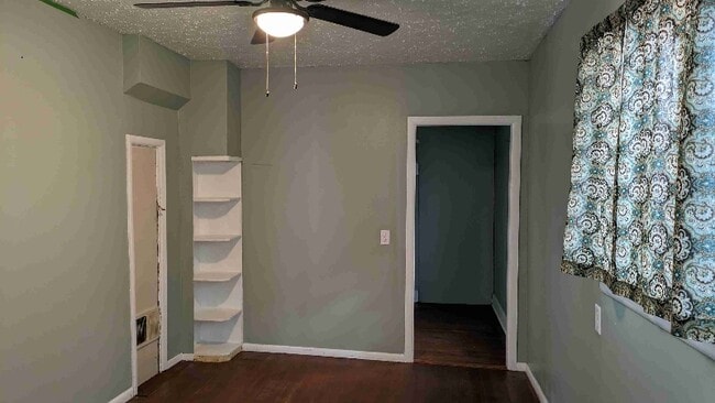 Photo - 1010 4th Ave S