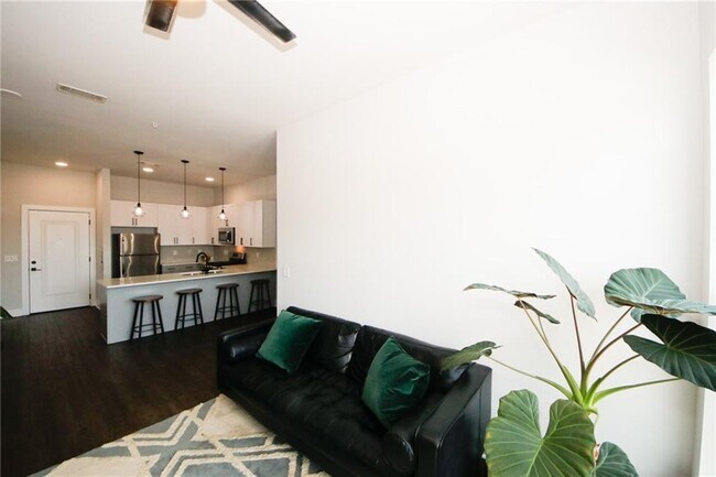 Photo - 764 Memorial Dr SE Unit 2