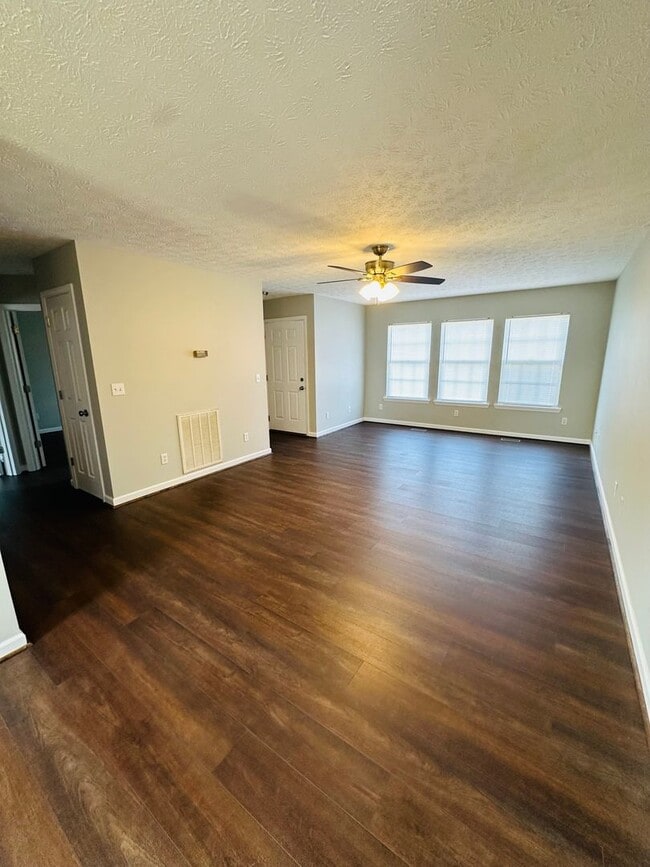 Photo - 2102 Harrell Dr
