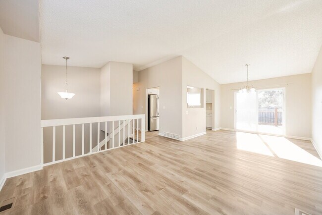 Photo - 1760 Moran Ct