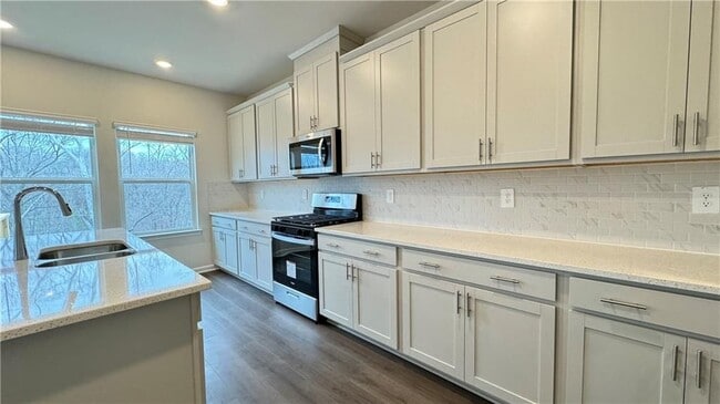 Photo - 228 Water Oak Wy