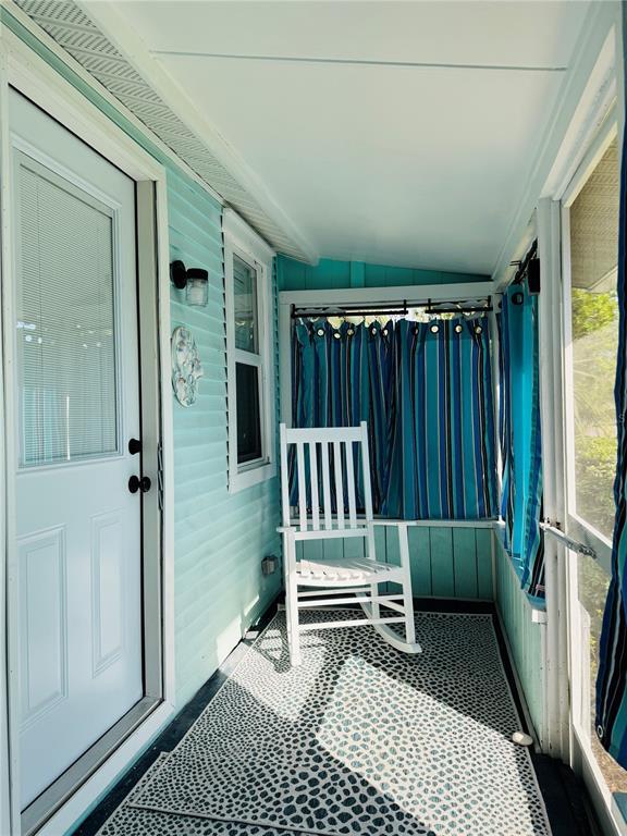 Photo - 6980 Poinsetta Ave